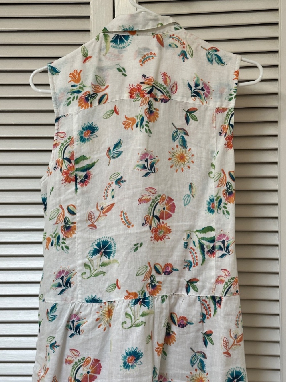 J. Jill Love Linen Sleeveless Top White Colorful Floral Buttons Small Tall - Picture 10 of 14